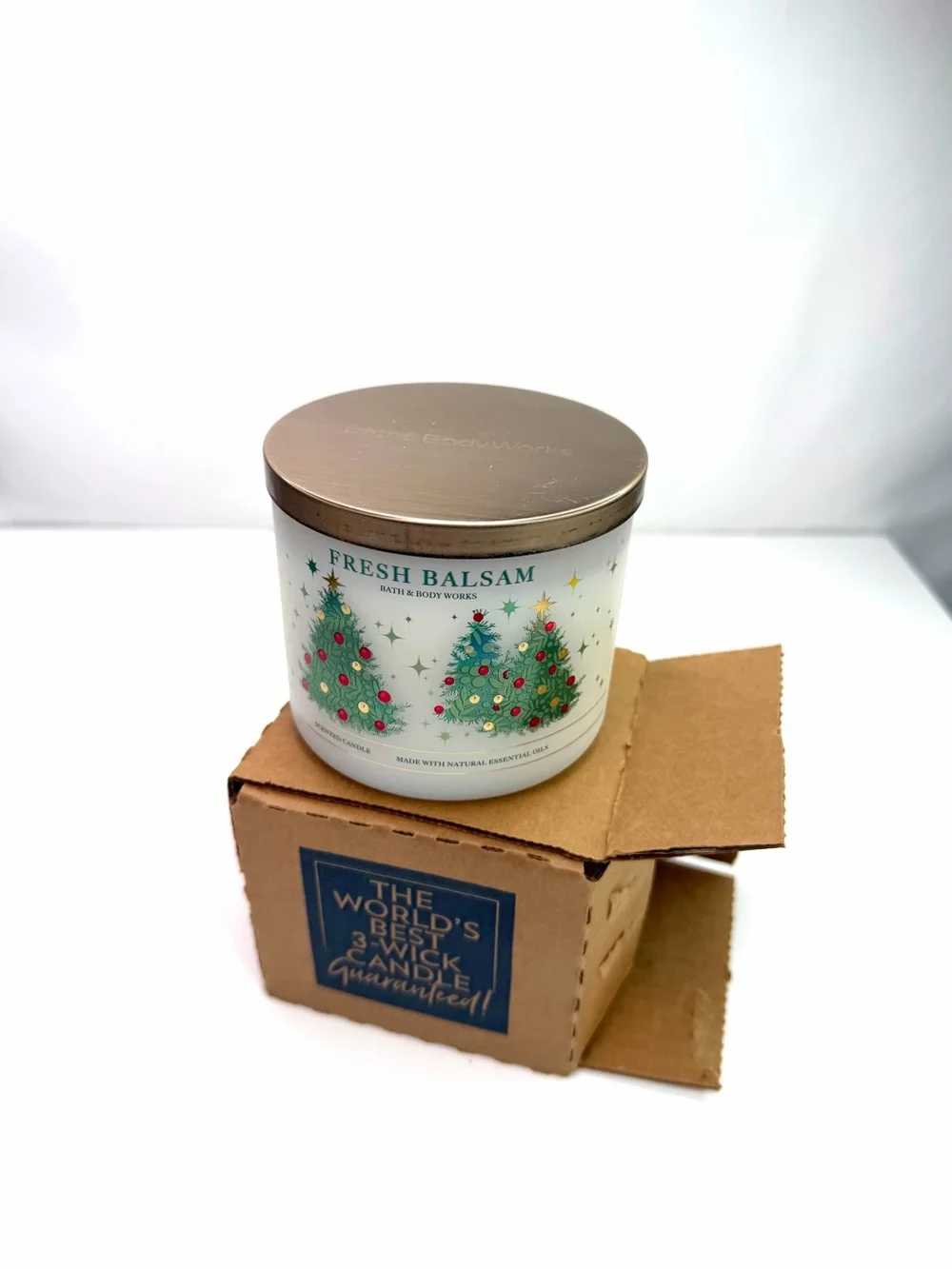Bath & Body Works White Fresh Balsam 3-Wick 14.5 oz Candle - Picture 2 of 7